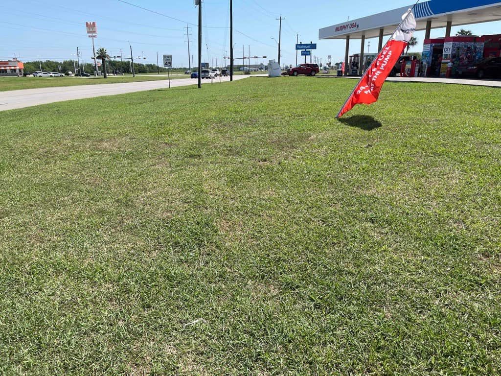 Mowing for LL Lawn Service & Shredding in Kenedy, TX