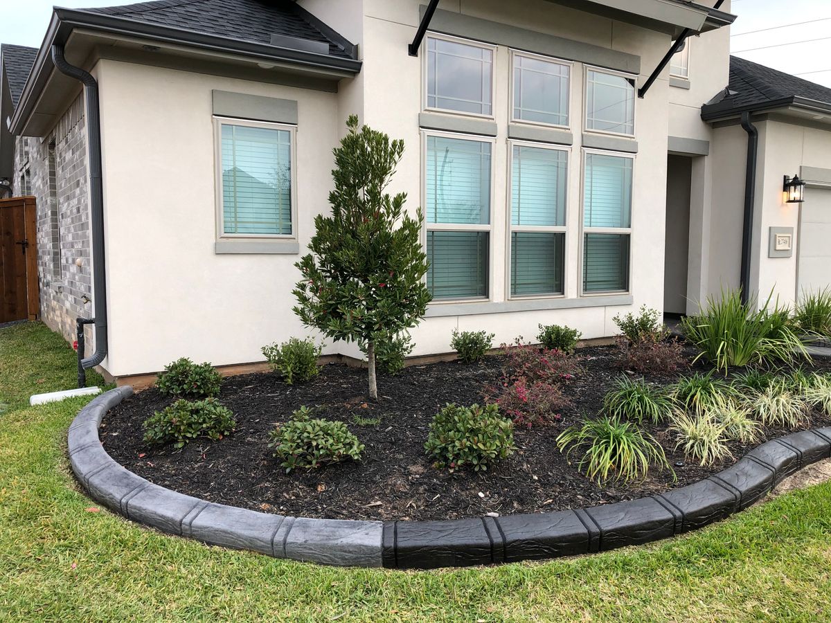 Landscaping for Texas Curb N Borders in Houston, TX