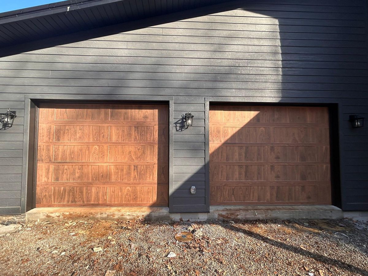 Garage Door Repair for C & B Garage Doors, LLC in Tellico Plains, TN