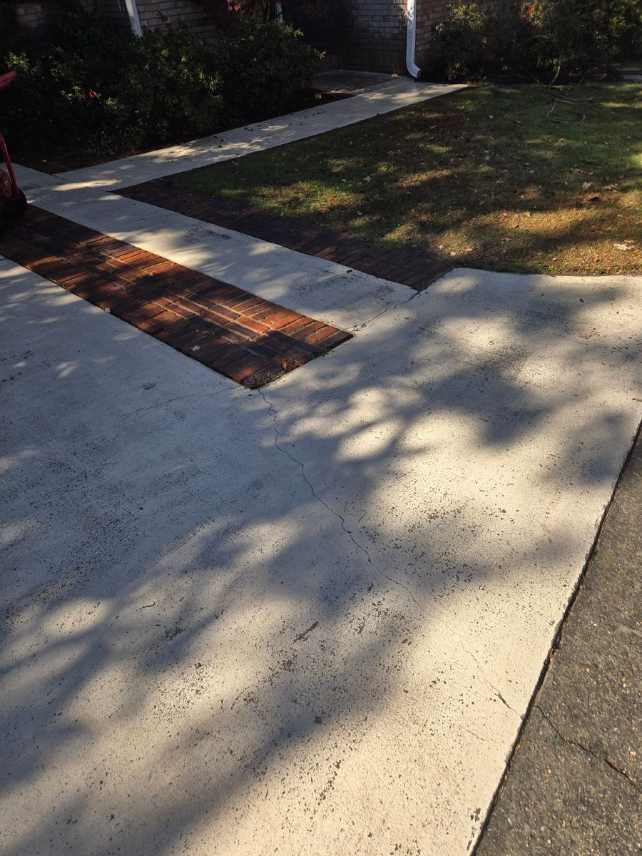 Pressure Wash for Squeaky Clean Windows Gutters & More in Hoover, AL