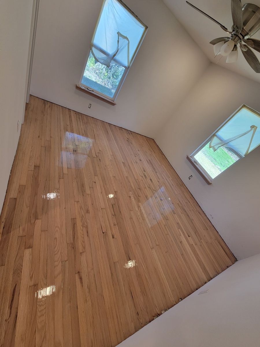 Floor Installation for Doctor Wood Floors LLC in Dallas, TX