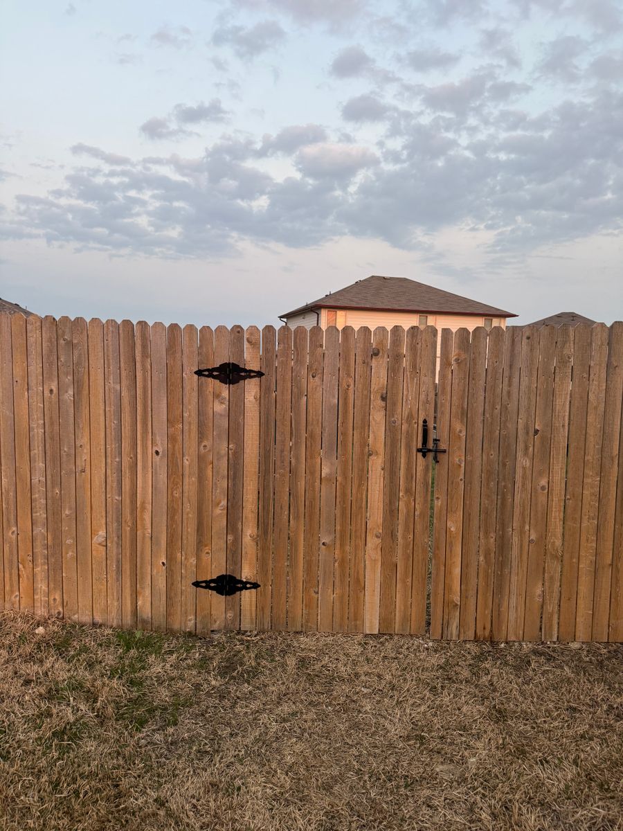 Gate Installation for FBR Welder & Construction in Gatesville, TX