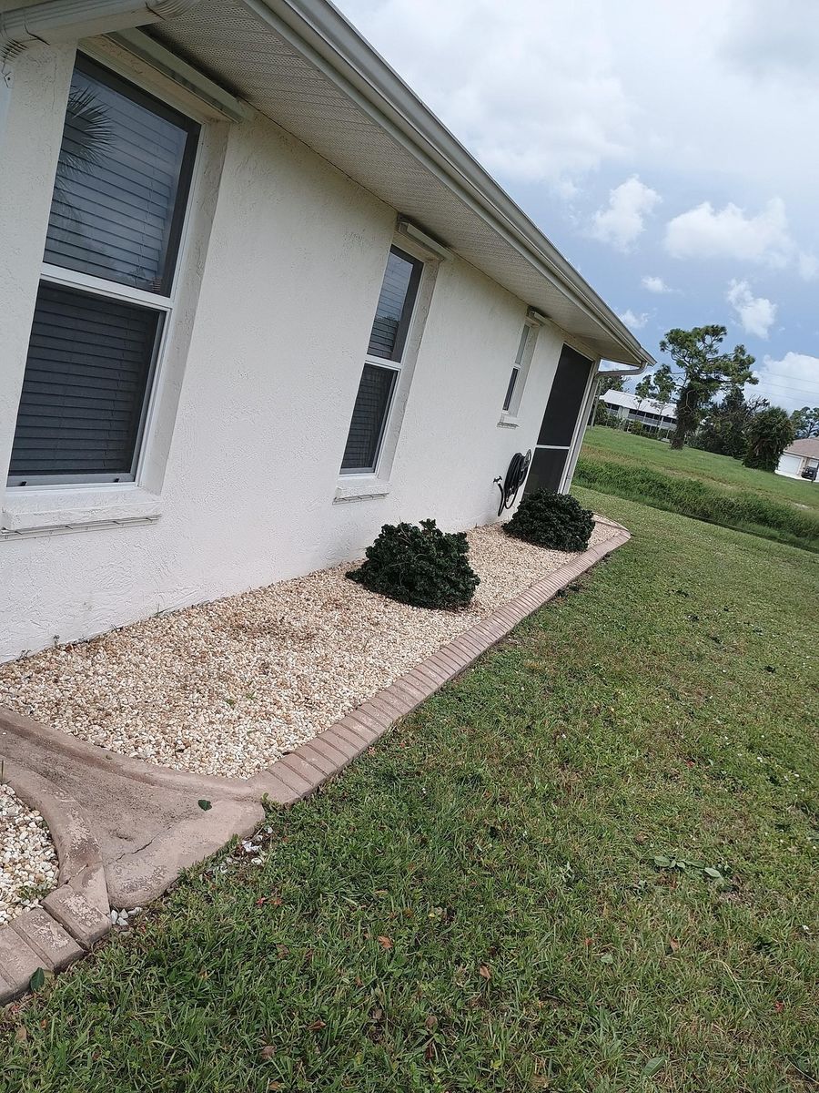 Rock and Mulch Installation for Unity Maintenance and More LLC in Englewood, FL