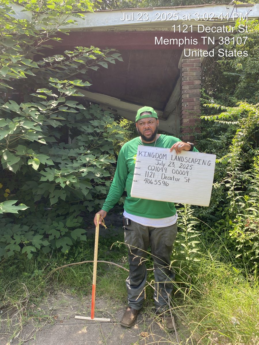 Weed Control! for Kingdom Landscaping in Memphis, TN