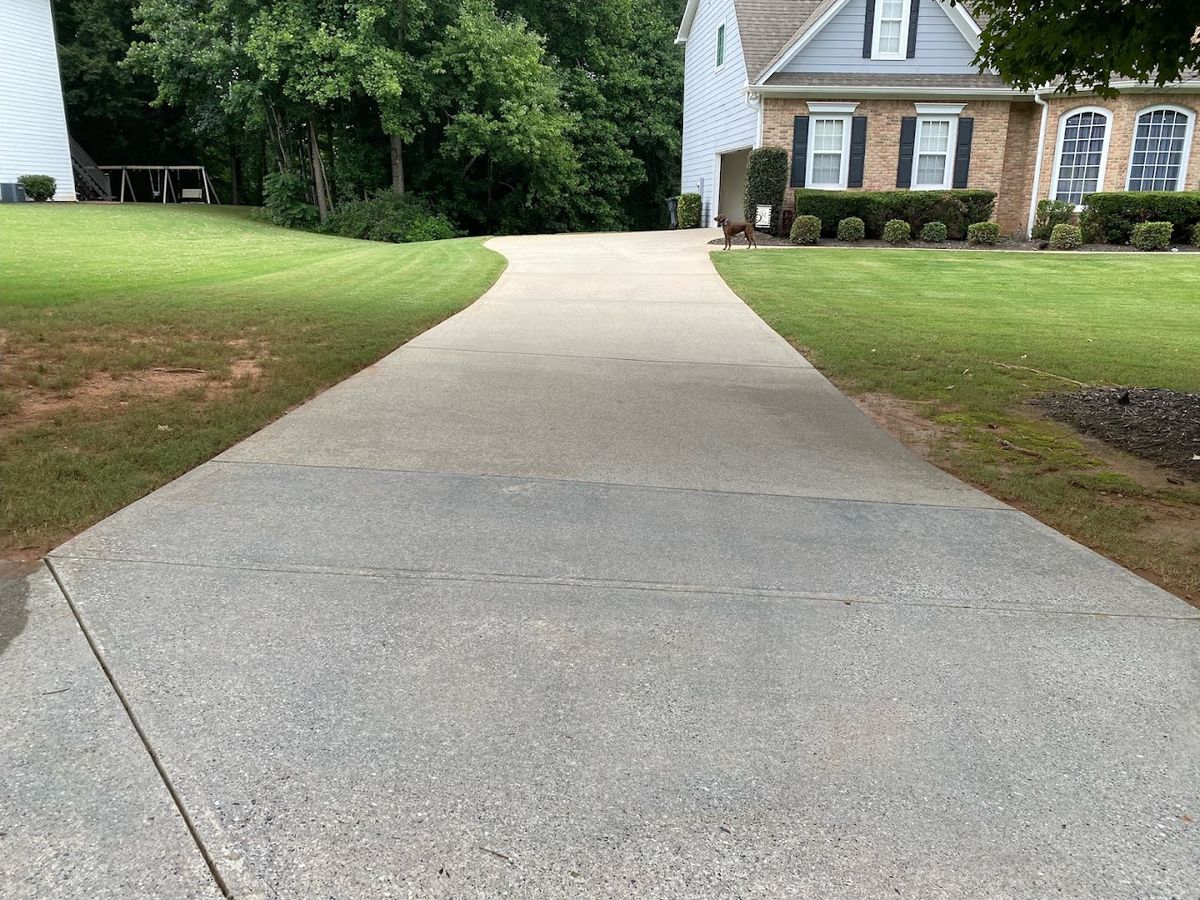 Concrete Cleaning for Parham's Pro Wash in Dacula, GA