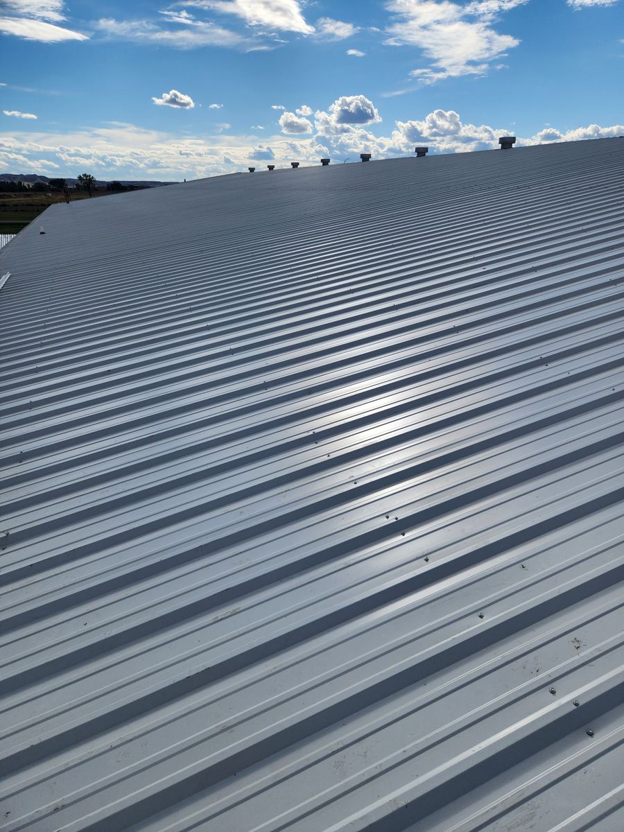 Roofing, Siding, Windows for Pinewood Construction. LLC in Miles City, MT