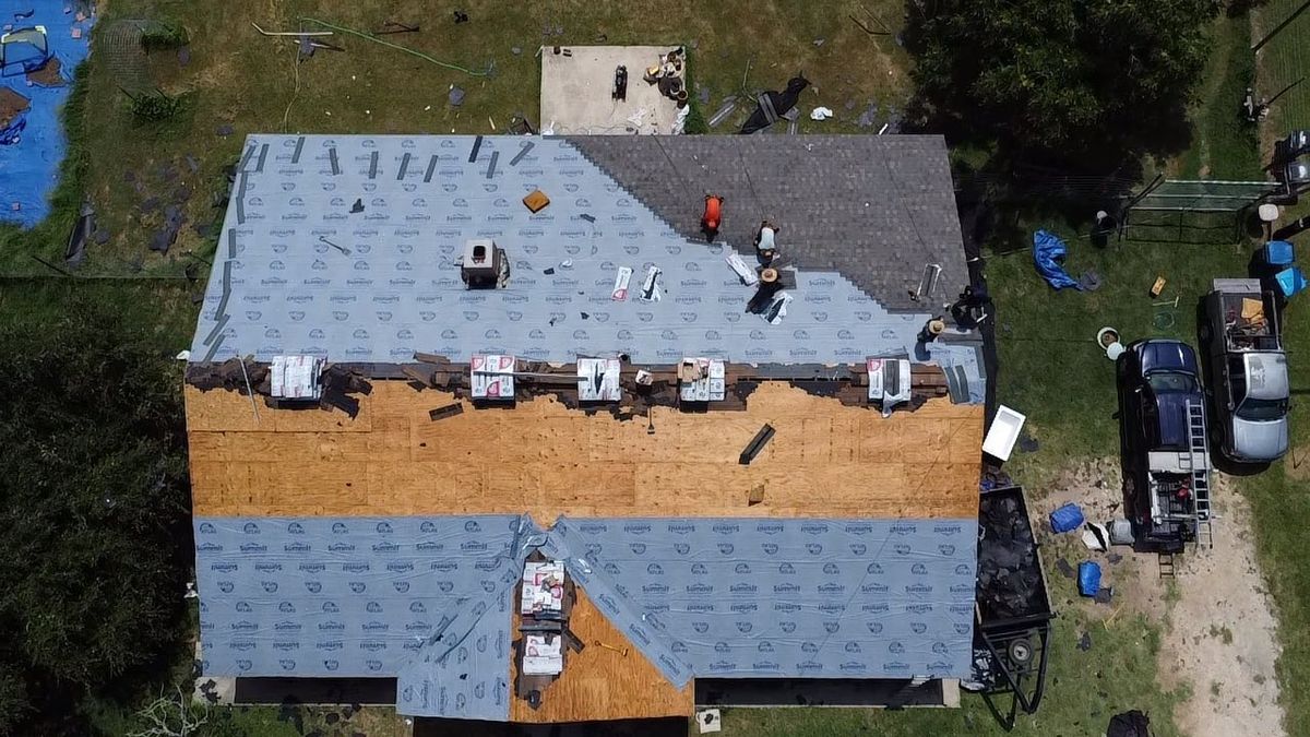 Roofing Installation for Diamond Ridge Roofing in Pleasanton, TX