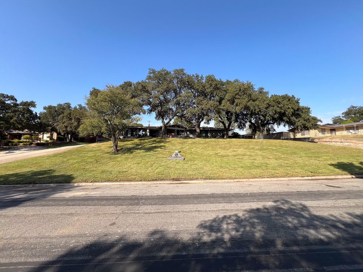 Mowing for Platinum K Landscaping in San Antonio, TX
