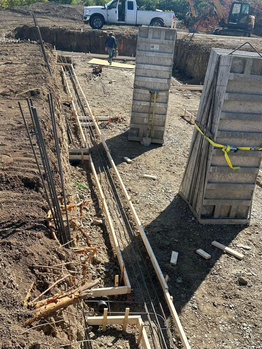 Concrete for Crump Construction & Roofing, LLC  in Urich,  MO