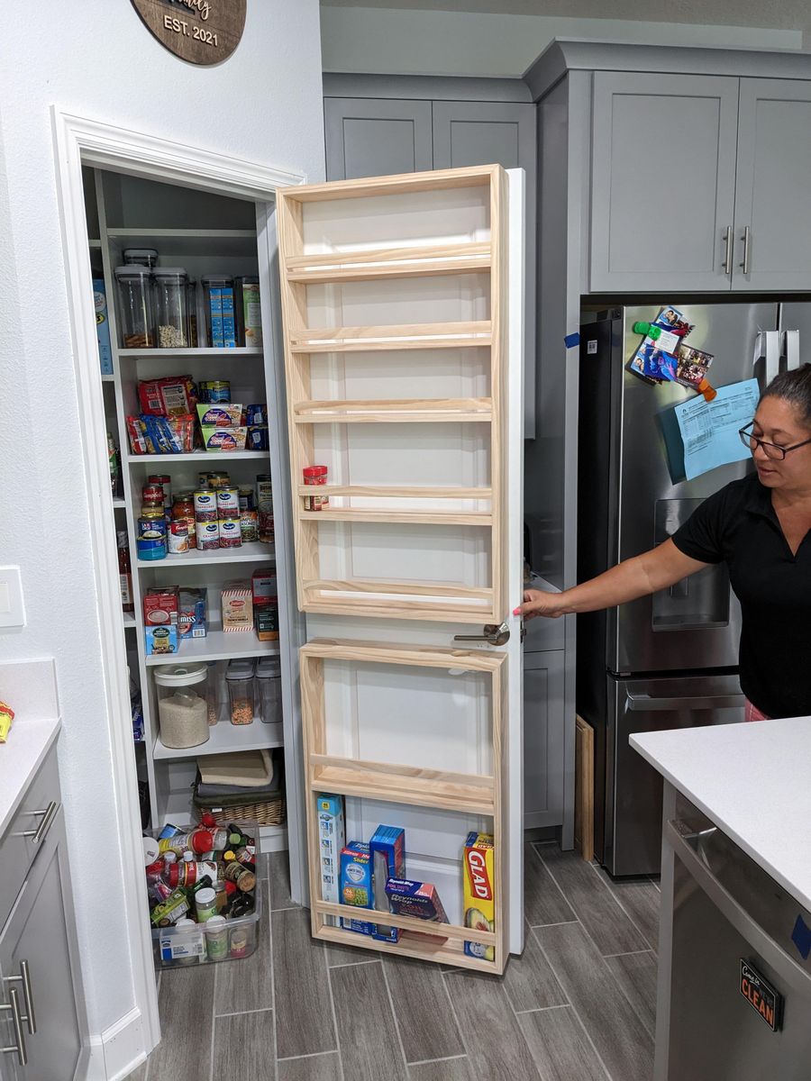 Kitchens for MJ'S TRIM INC. in Orlando, FL