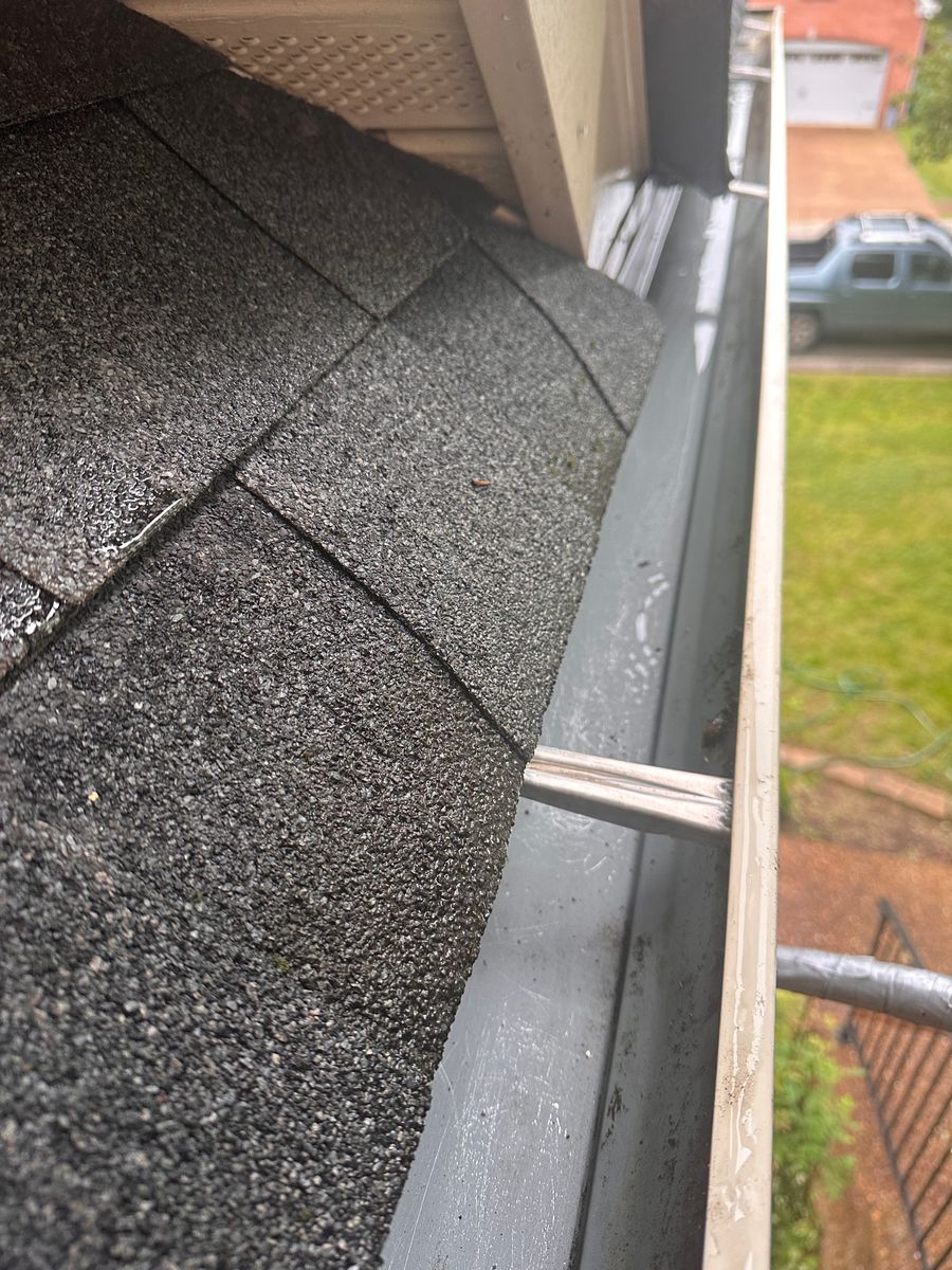 Gutter Cleaning for Weimer Cleaning Service in Charlotte, TN