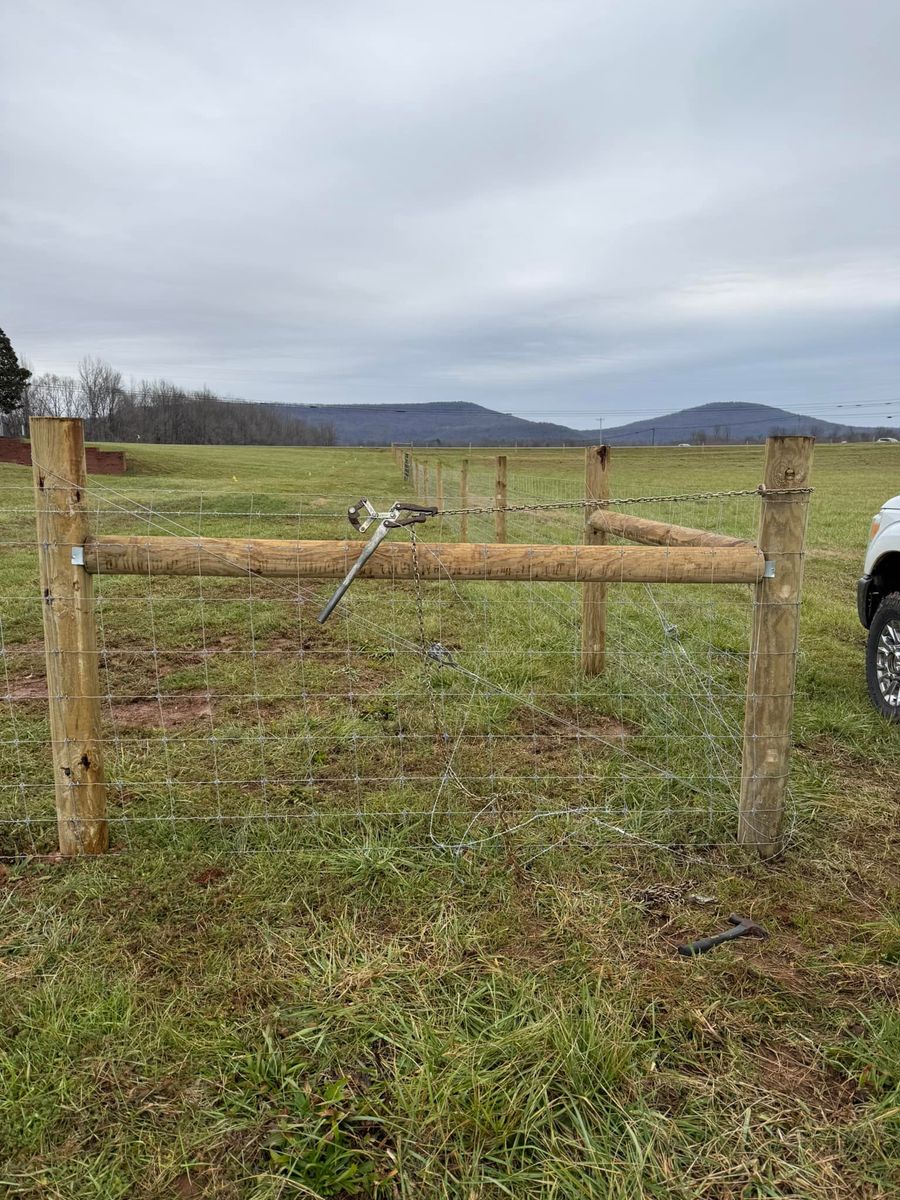 agricultural fence services for Ap’s Fencing in McMinnville, TN
