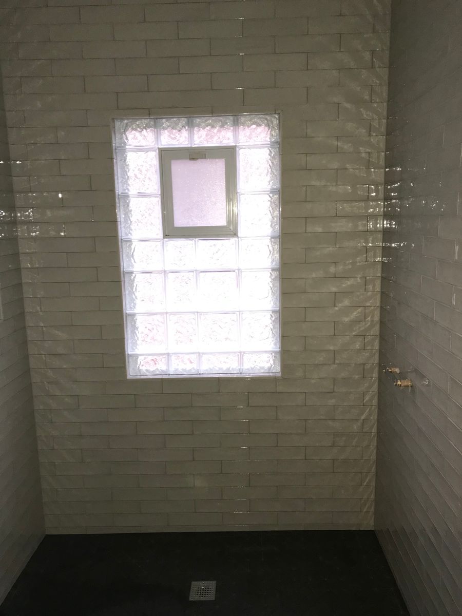 Glass for Jays Tile Styles LLC in New Berlin, WI