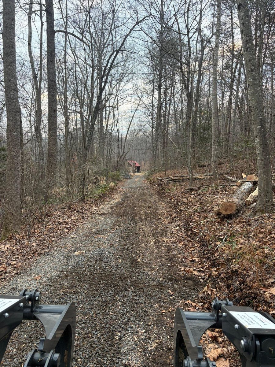 Driveway Regrading for 9999 Building and Renovation LLC in Warrenton, VA