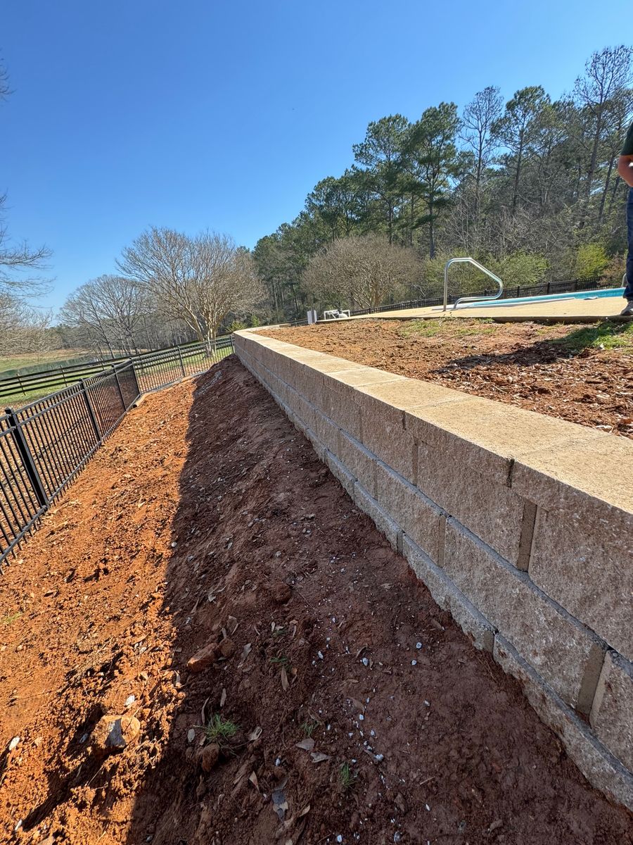 Retaining Wall Installs for E&T Outdoor Pros in LaGrange, GA