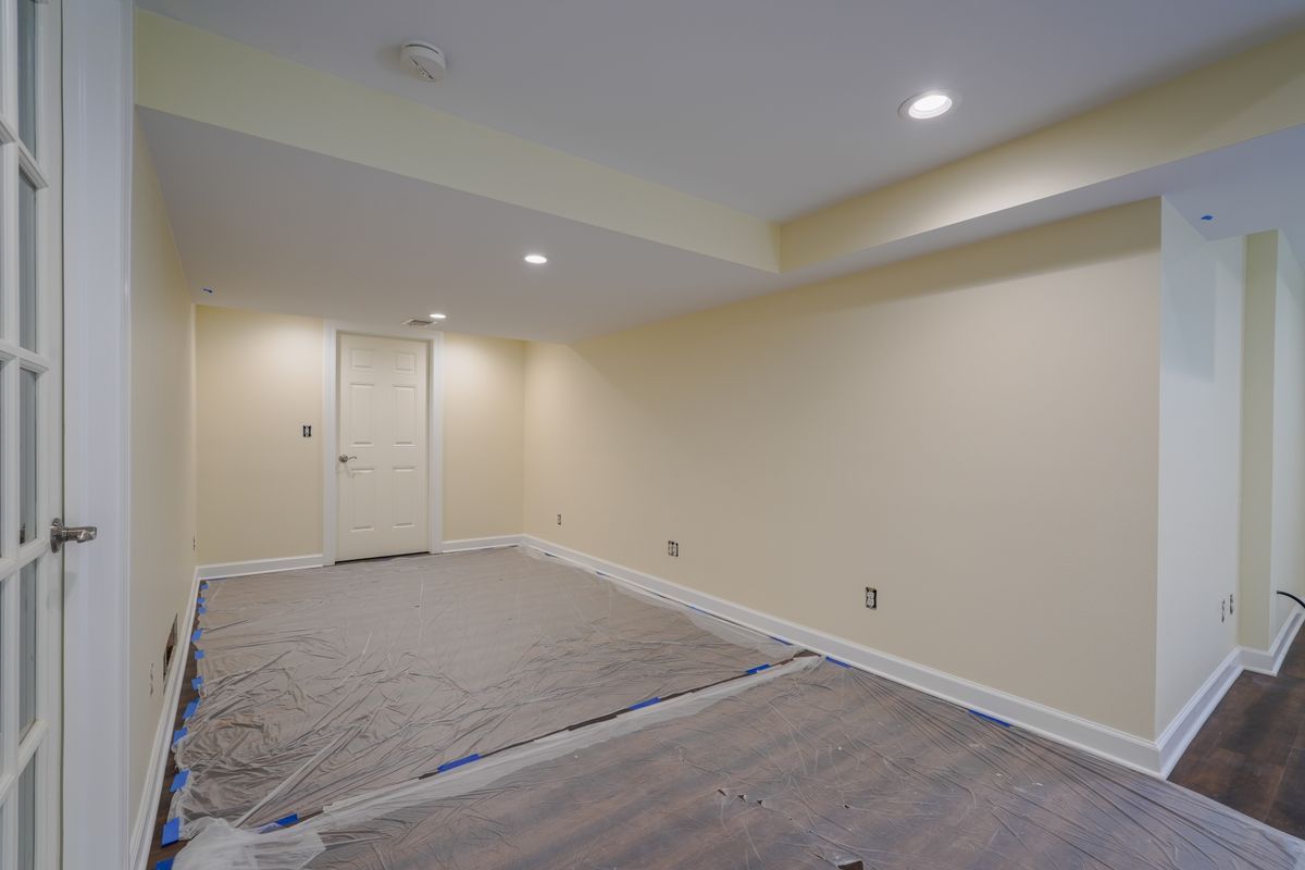 Interior Painting for Straight Edge Painting and Renovations in Milwaukee, WI