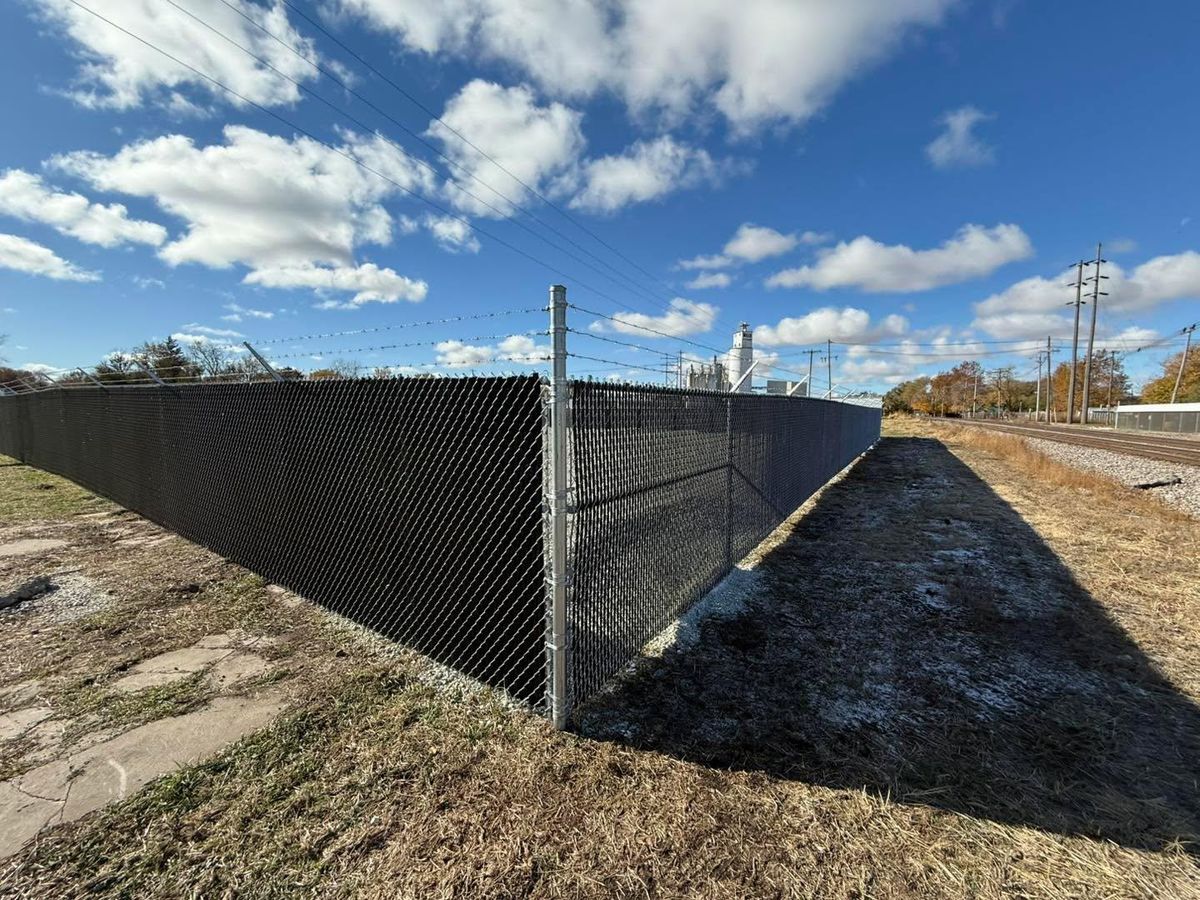 Fence Installation for Illinois Fence & Outdoors in Kewanee, IL