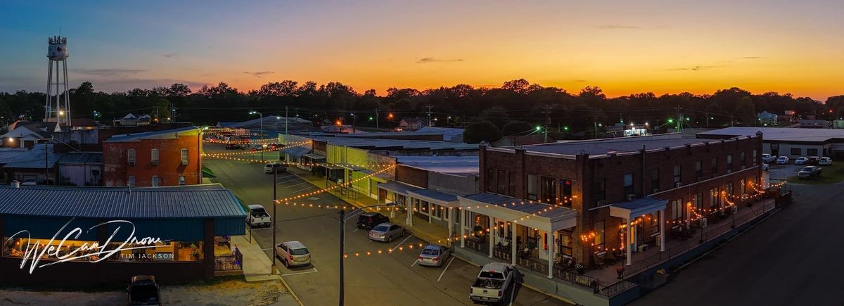 Bistro Lighting for FunderFlow Commercial and Residential Pressure Washing Inc in Tupelo, MS