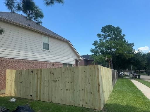 Fencing for Mr. Mendez's Construction in Houston, TX
