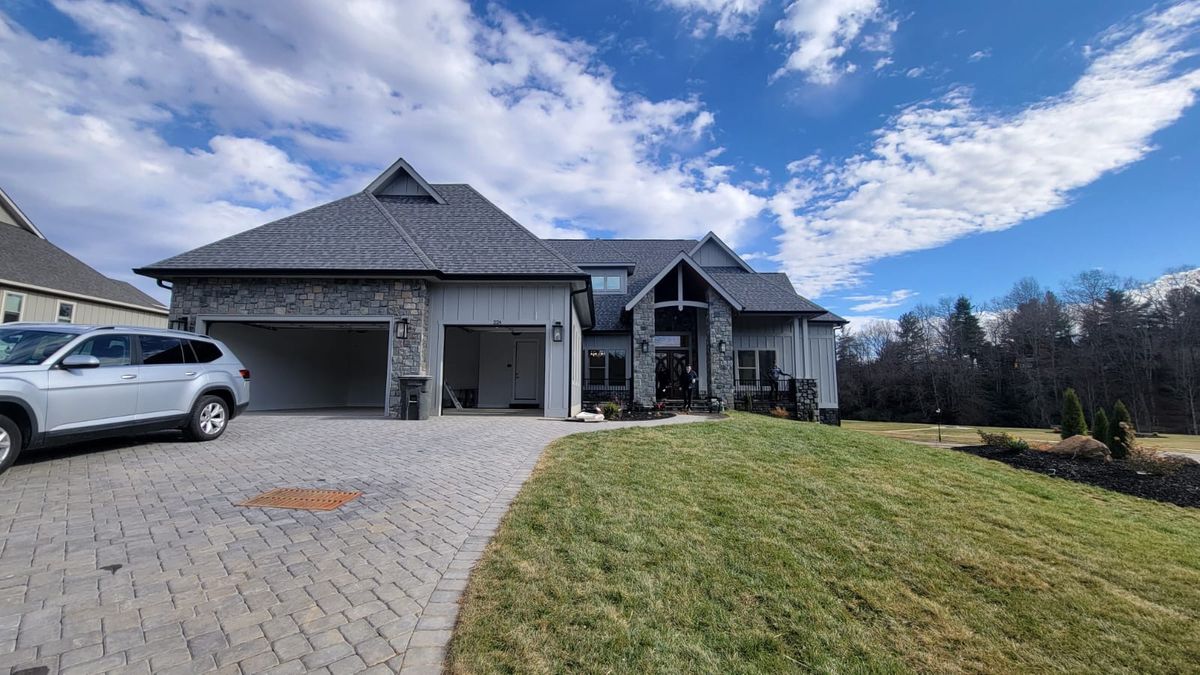 Residential Roofing services for JV Painting Services LLC in Hendersonville, NC