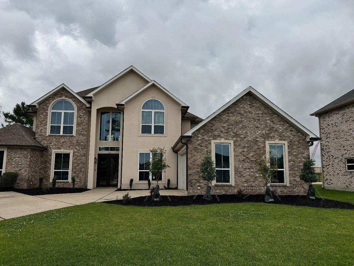 Mowing for Jay C’s Touch Landscaping & Pressure Washing Services LLC in Marrero, LA