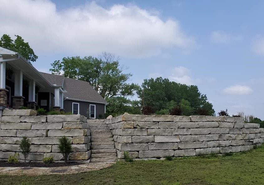 Retaining Wall Construction for Viking Dirtworks and Landscaping in Gallatin, MO