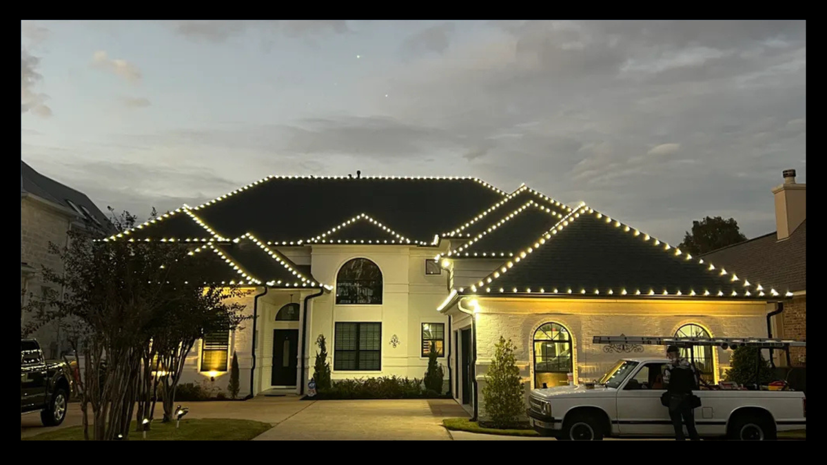  Christmas Lights Maintenance for North Star Lighting in Conroe,  TX