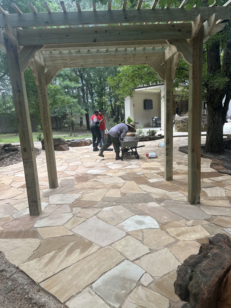 Hardscaping for Atlas Land Design in Creekside Park, TX