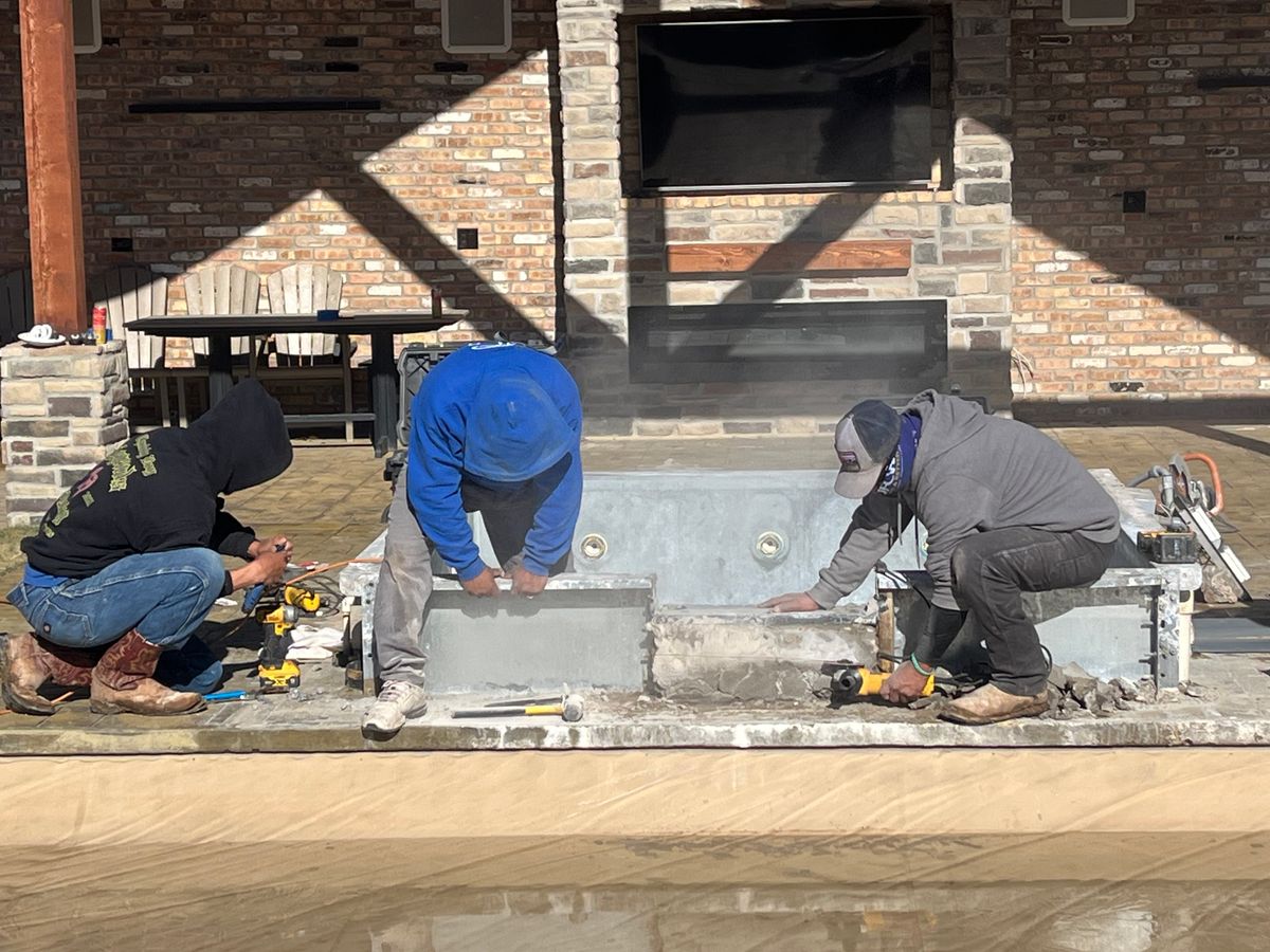 Custom Pool Construction for Cole Landscaping & Pools, LLC in Amarillo, TX