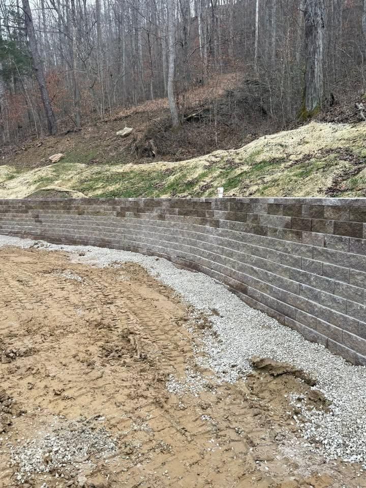 Curbing for Dust Till Dawn Lawn in London, Kentucky