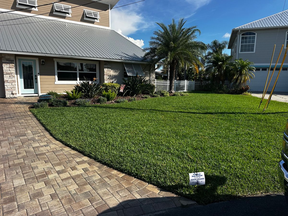 Lawn Spraying for Garrison Pest Control Inc in Hernando County, FL