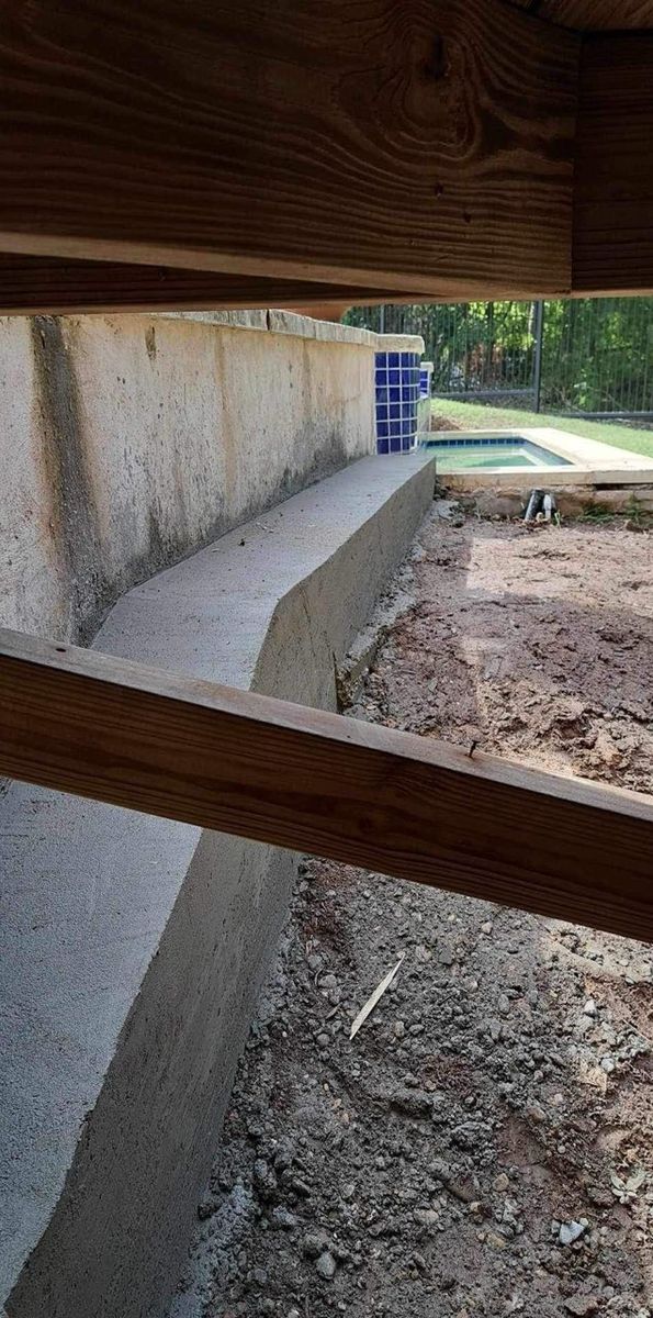 Mailbox, Flowerbeds & Retaining Walls for PC Concrete & Design in Austin, TX