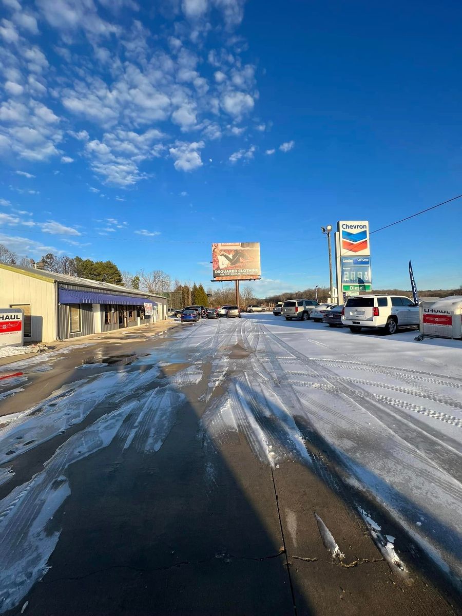 Snow Removal  for Childers Lawn Maintenance LLC  in Oxford,  MS