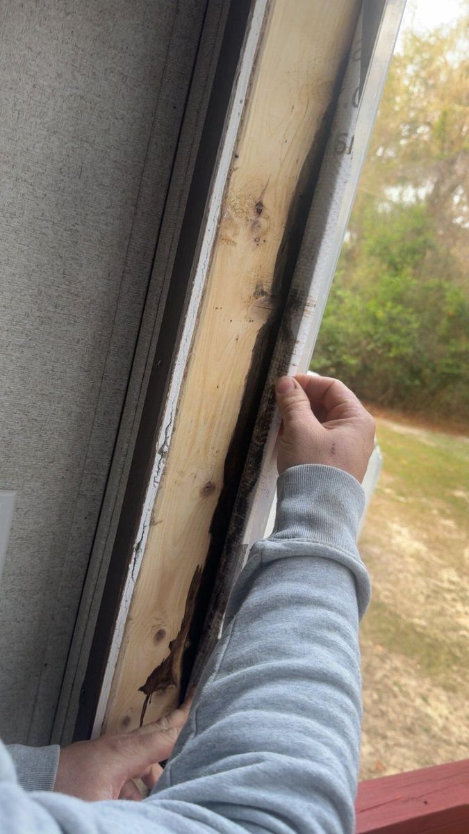 Underbelly for C/J Mobile Home Service in Floral City, FL