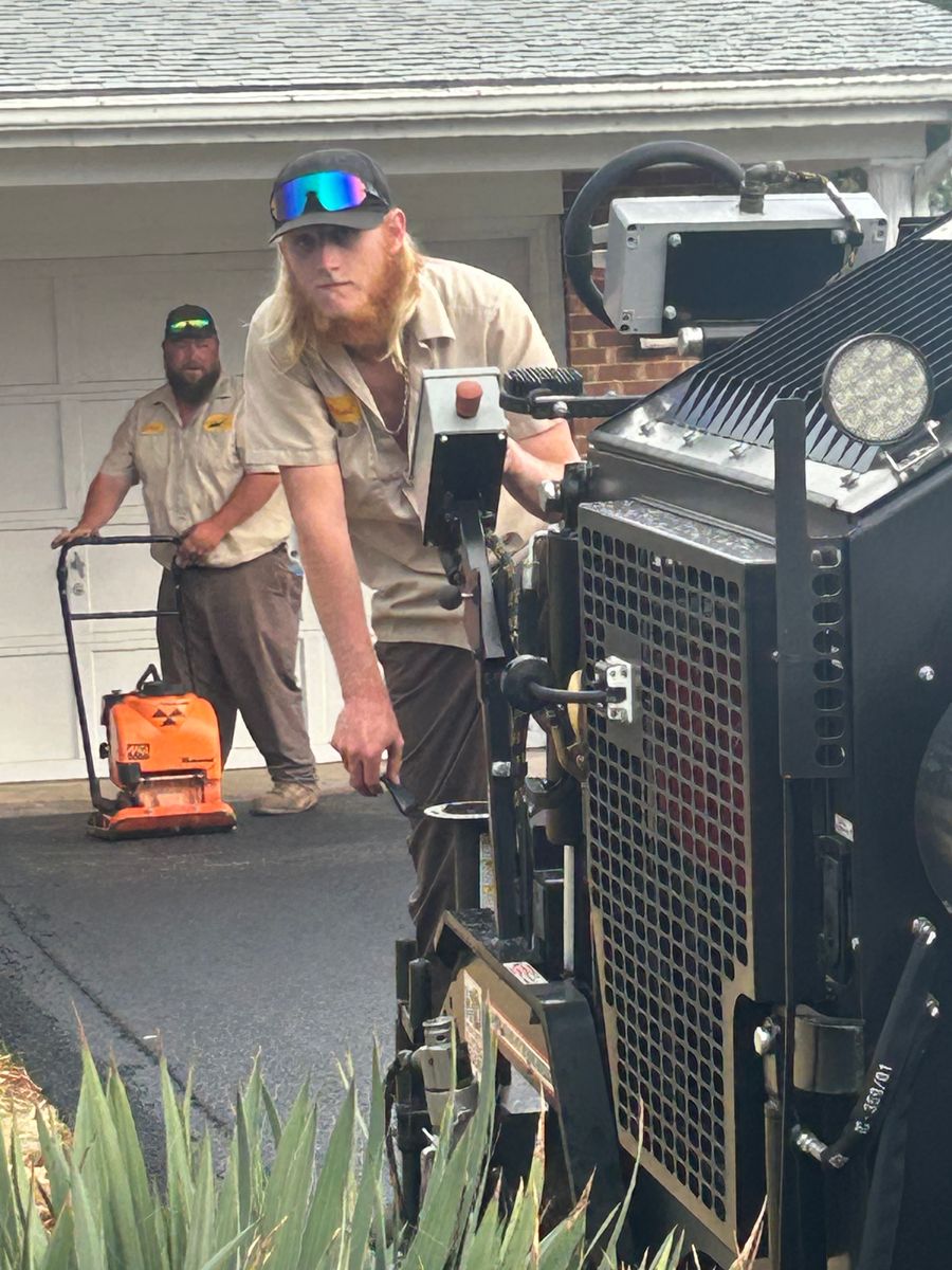 Sealcoating for James R Carter Paving in Roanoke, VA