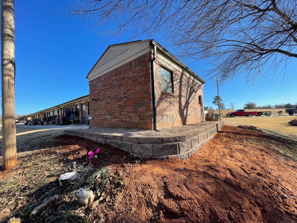 Retaining Wall Construction for Stallion Design And Construction in Norman, OK