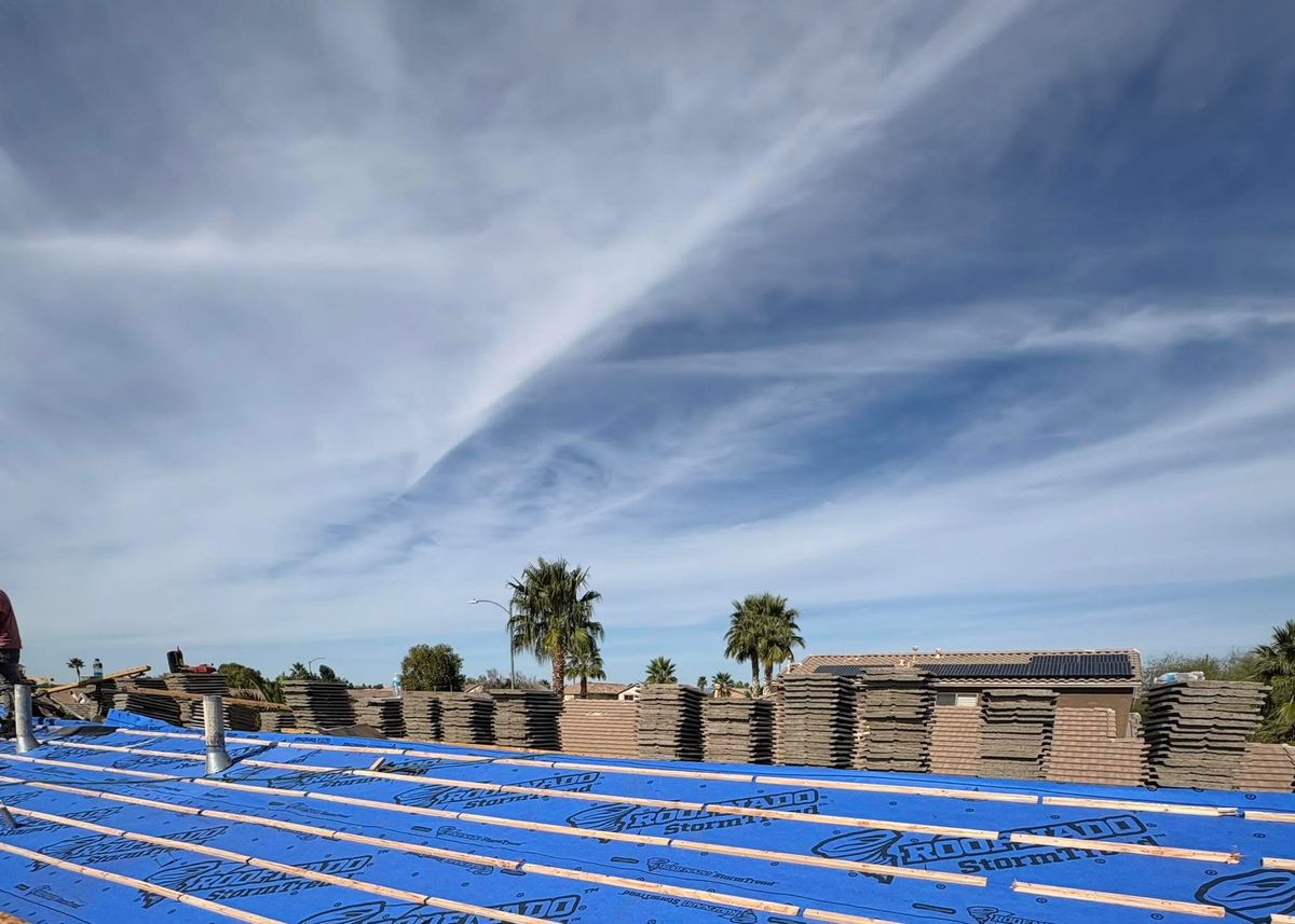 Roofing for Anozira Contracting Services  in Phoenix, AZ