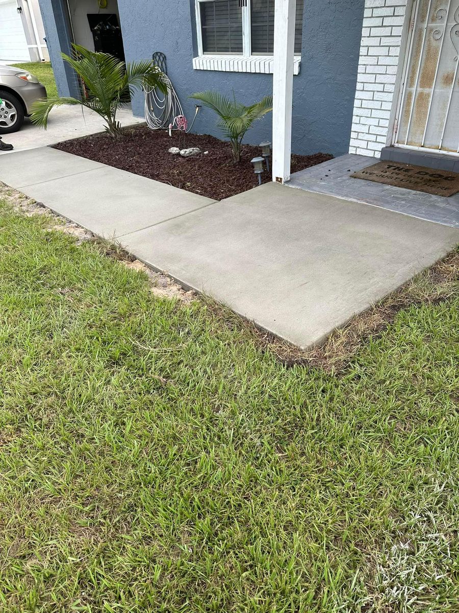 Sidewalks and Walkway Construction for Green Hammer Concrete in Palm Bay, Florida