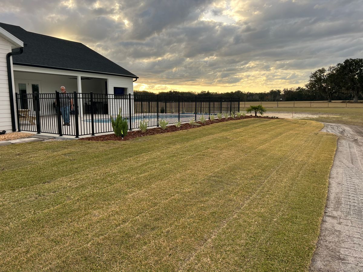 Routine Maintenance for Roberts Lawn & Landscape in Steinhatchee, FL
