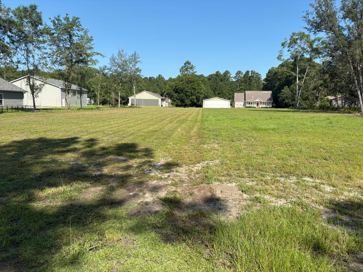 Lawn Maintenance for Southern Roots Mowing in Townsend, GA