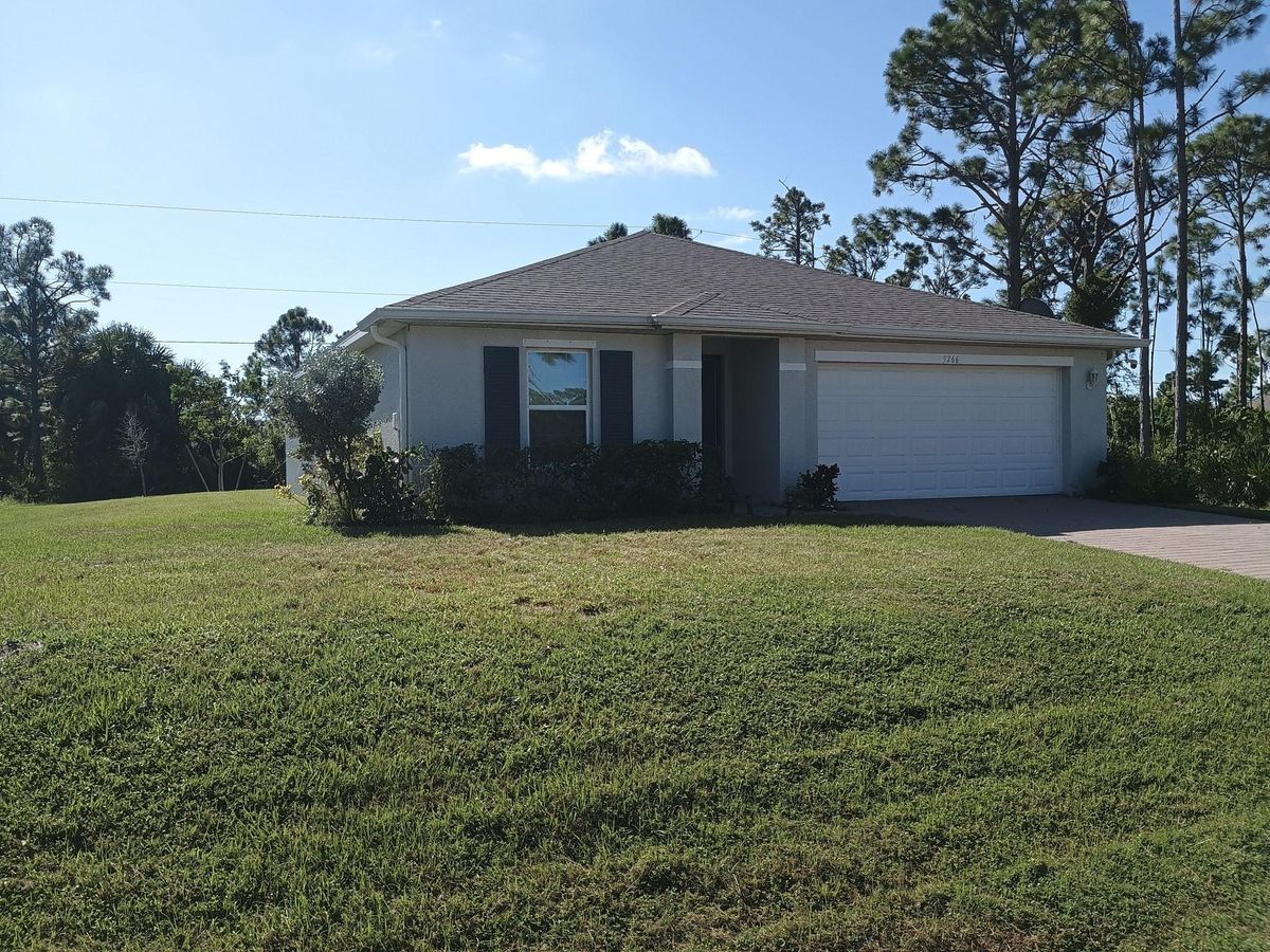 Mowing for Unity Maintenance and More LLC in Englewood, FL