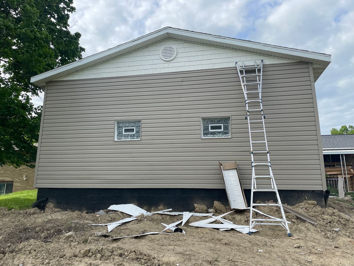 Demolition for Fixin’ Hixson’ in Medina, OH