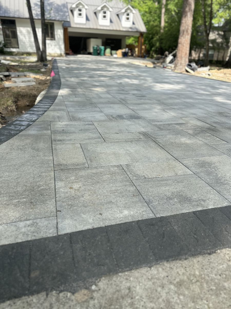 Hardscaping for Atlas Land Design in Creekside Park, TX