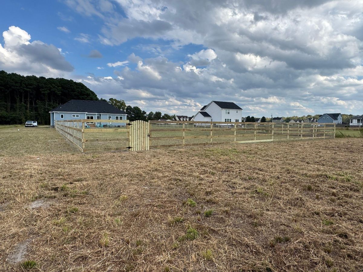 Wood Fencing for Tidewater Trim & Deck in Moyock, NC
