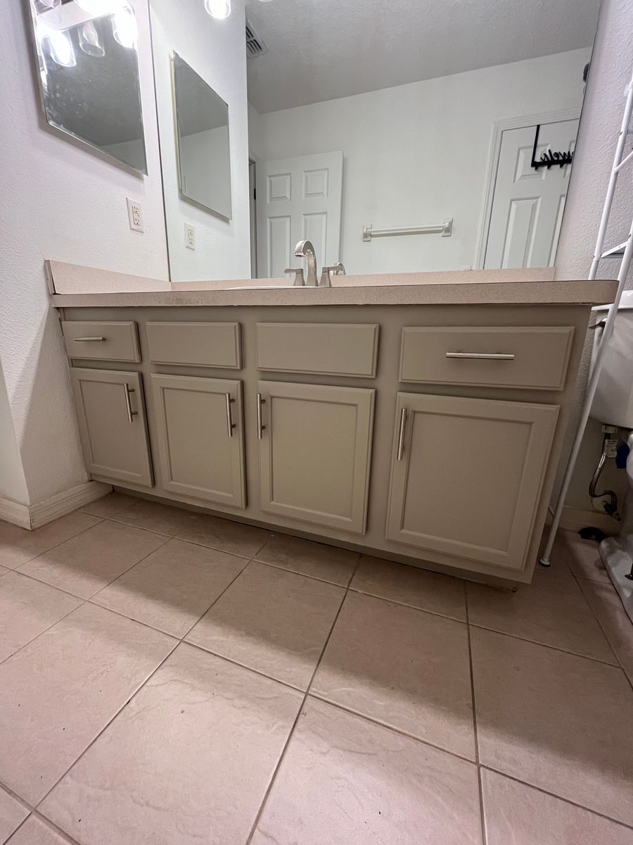 Kitchen and Cabinet Refinishing for Escorpio Painting in Tampa, FL