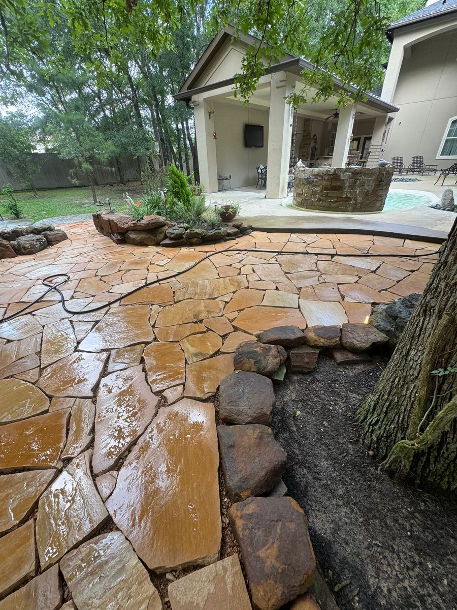 Hardscaping for Atlas Land Design in Creekside Park, TX