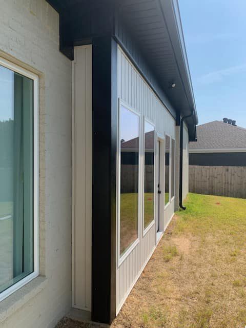 Window Repair and Replacement for Well Hung Windows & More in Hot Springs, AR