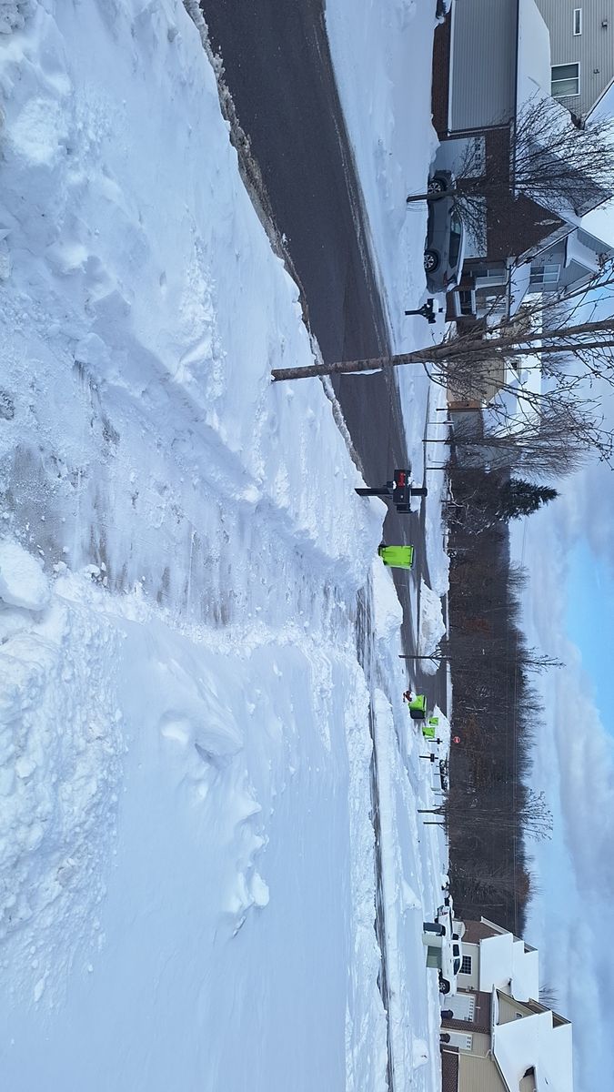 Snow removal/ice management for Precision Paving and Sealing LLC  in Waterford Township,  MI