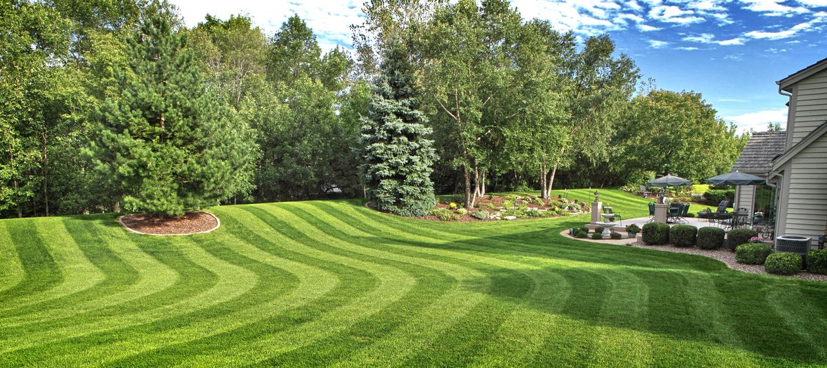 Mowing for Bellevue Lawn and Landscaping in Bellevue,  TN