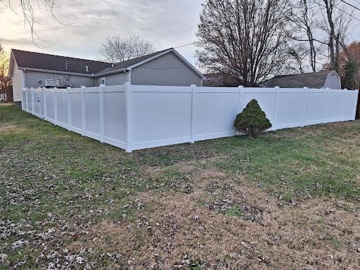 Fence Installation for Apex Fence in Henderson, KY